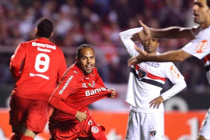 Alecsandro fez o gol do Inter no Morumbi. Foto: Jefferson Bernardes / Especial / CP