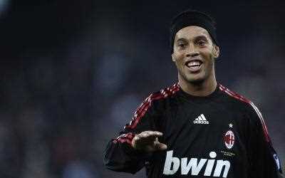 Ronaldinho pode voltar ao Grêmio, confia Odone | Foto: Filippo Monteforte / AFP / CP Memória